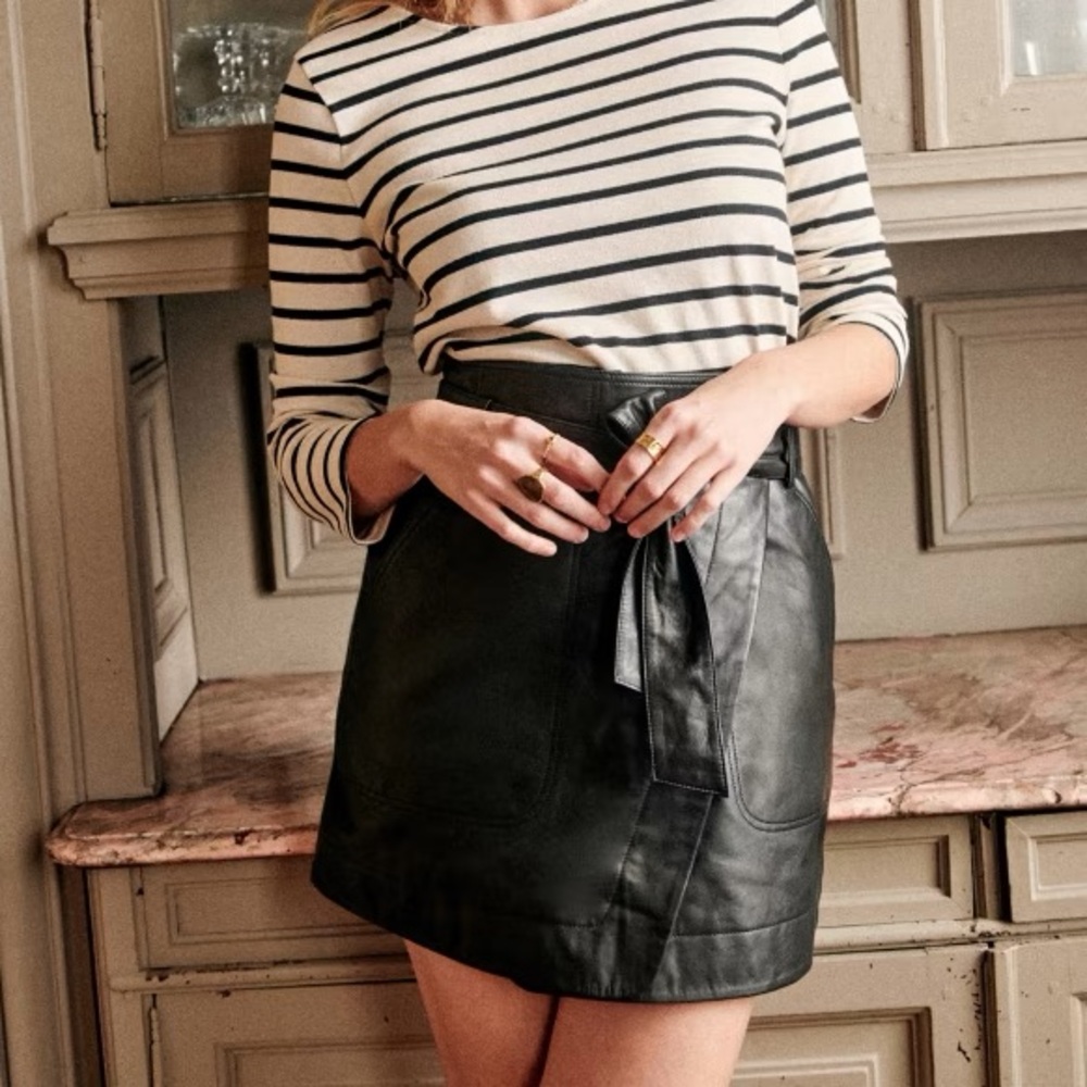 Sezane Leandra skirt - goat leather - sz FR 36 / US 4